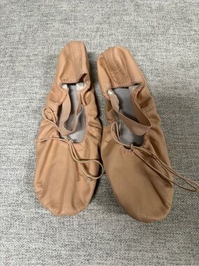 Ballet Slippers in Nude/Tan